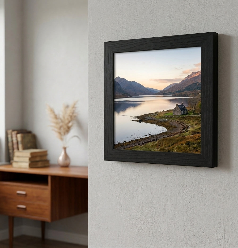 9x9 Inch Modern Picture Frame – Perspex Front & Wall Hanging – Black & White